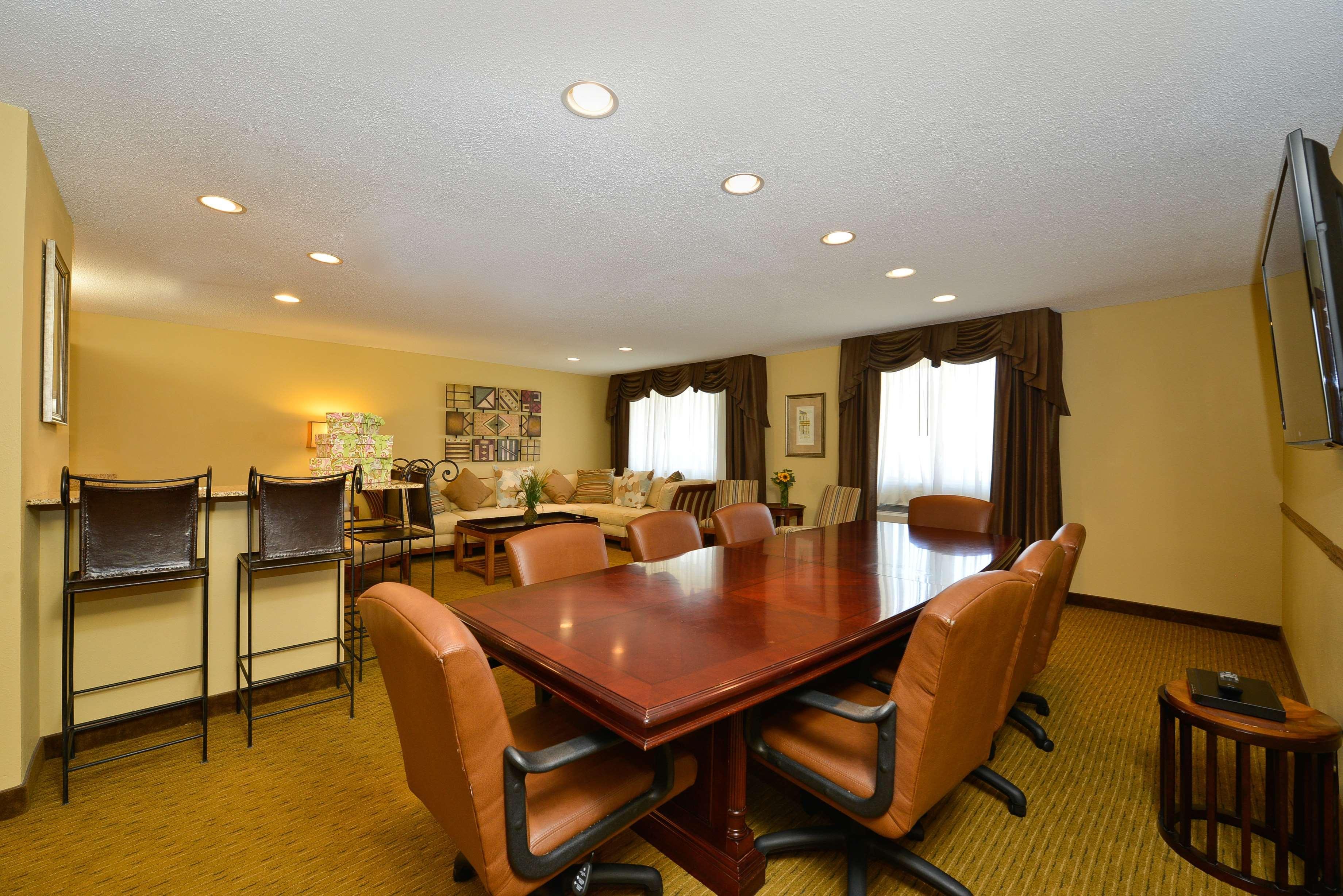 Best Western Plus Dubuque Hotel And Conference Center Екстер'єр фото