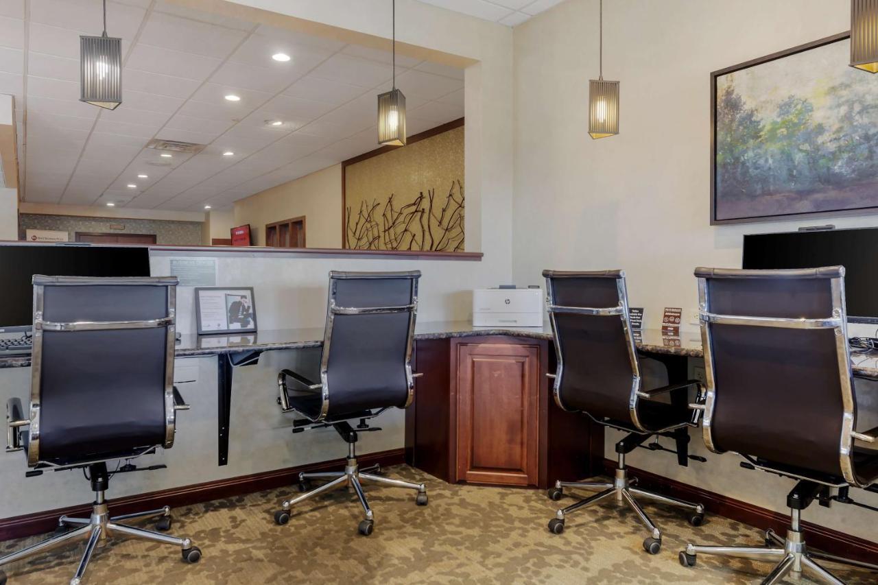 Best Western Plus Dubuque Hotel And Conference Center Екстер'єр фото