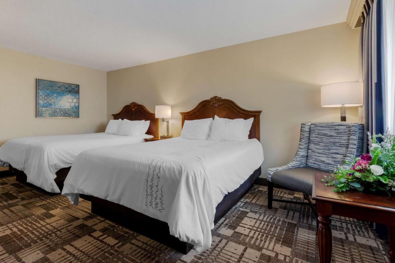Best Western Plus Dubuque Hotel And Conference Center Екстер'єр фото